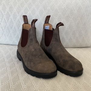 BLUNDSTONE BL 585 Classic 550 Chelsea Boots